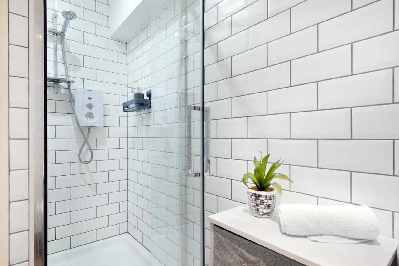 Spacious 2 Bedroom Apartment In Park Estate Nottingham Buitenkant foto